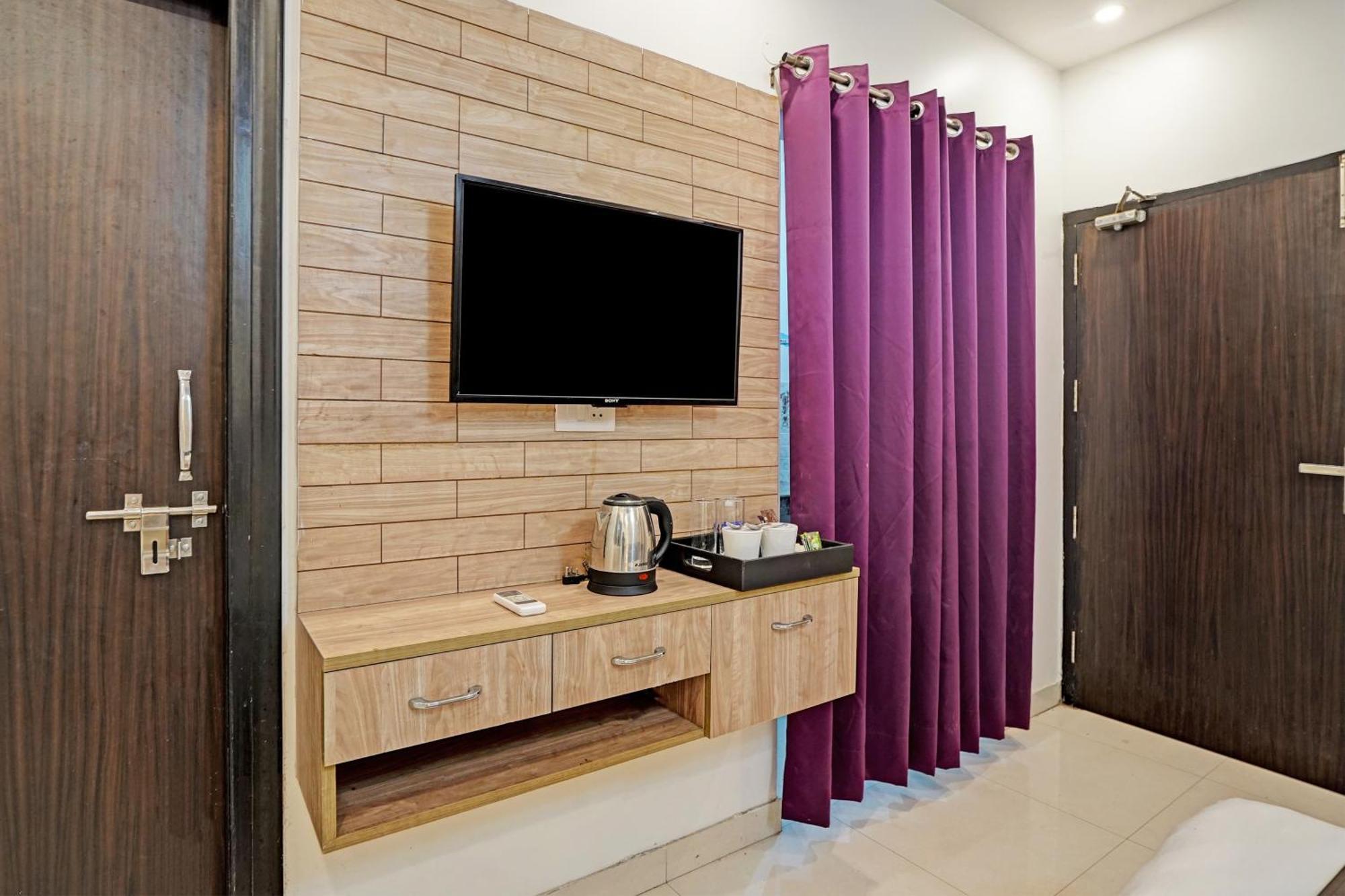 Hotel O Babil Palace Near Omaxe Celebration Mall Gurgaon Extérieur photo